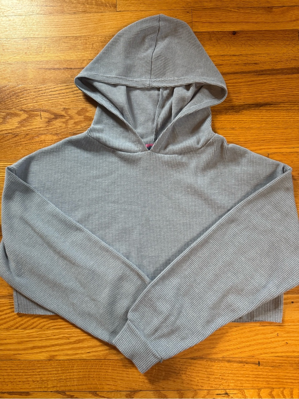 Edikted Hooded Thermal Knit Cropped Hoodie - Light Gray